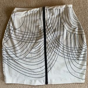 Bebe mini skirt with zipper front detail